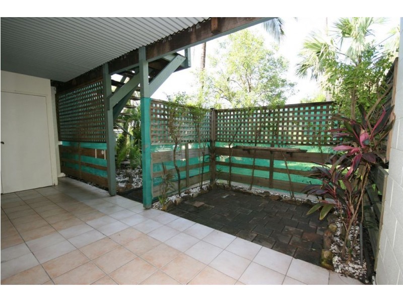 11/6 St Martins Lane, Cannonvale QLD 4802