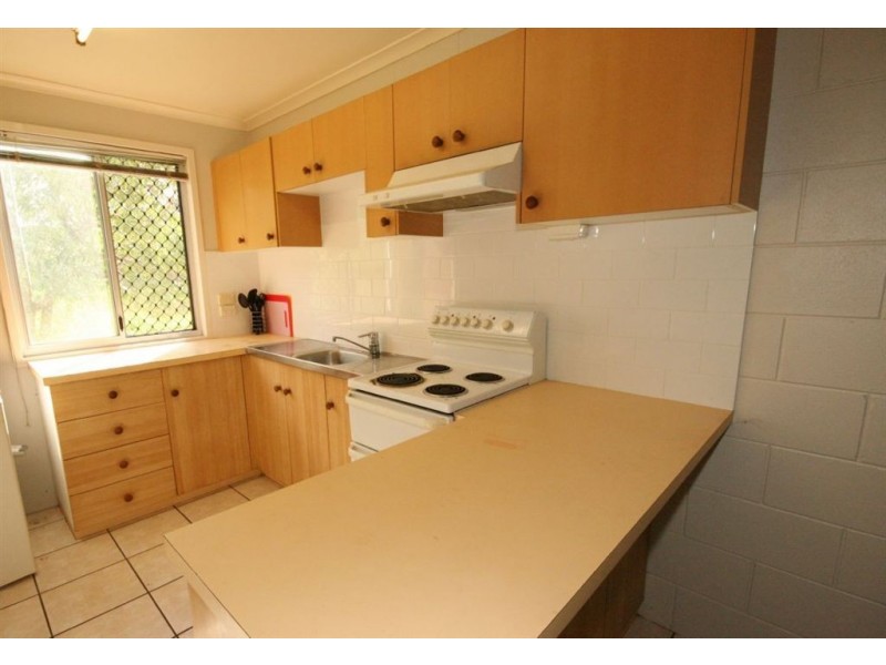 11/6 St Martins Lane, Cannonvale QLD 4802