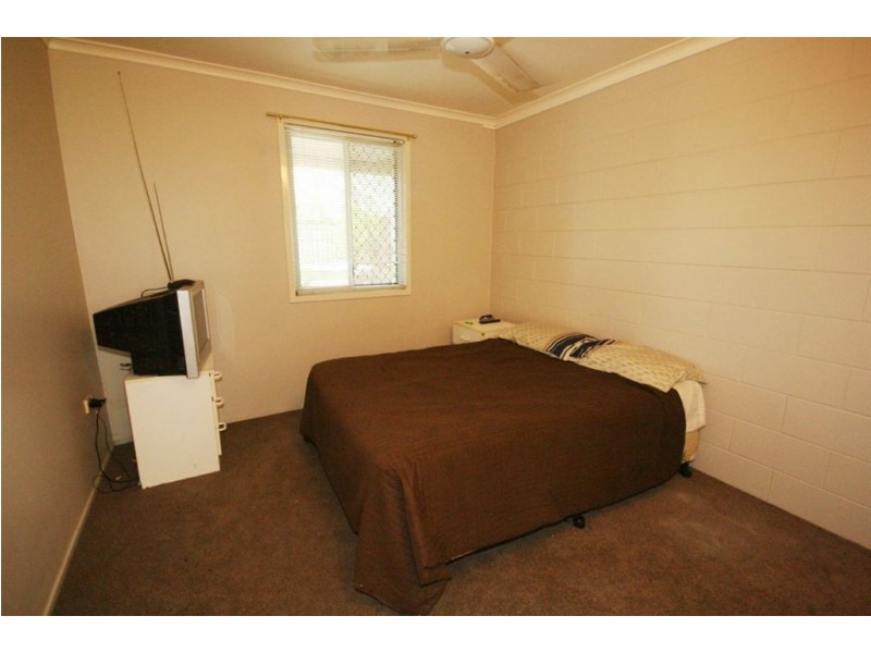 11/6 St Martins Lane, Cannonvale QLD 4802