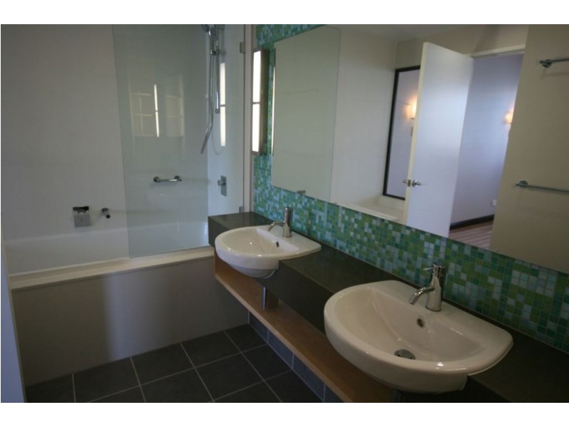 106/33 Port Drive, Airlie Beach QLD 4802