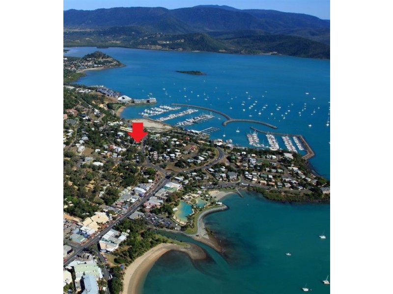 8 Begley Street, Airlie Beach QLD 4802