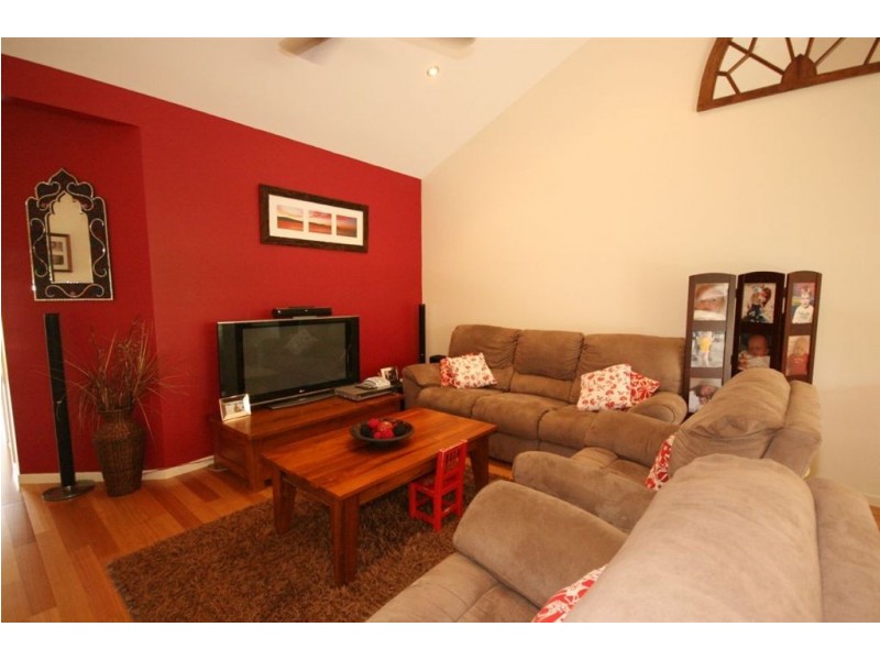 25/25 Abell Road, Cannonvale QLD 4802