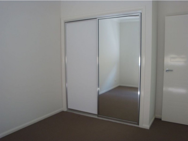 1/4 Endeavour Circuit, Cannonvale QLD 4802