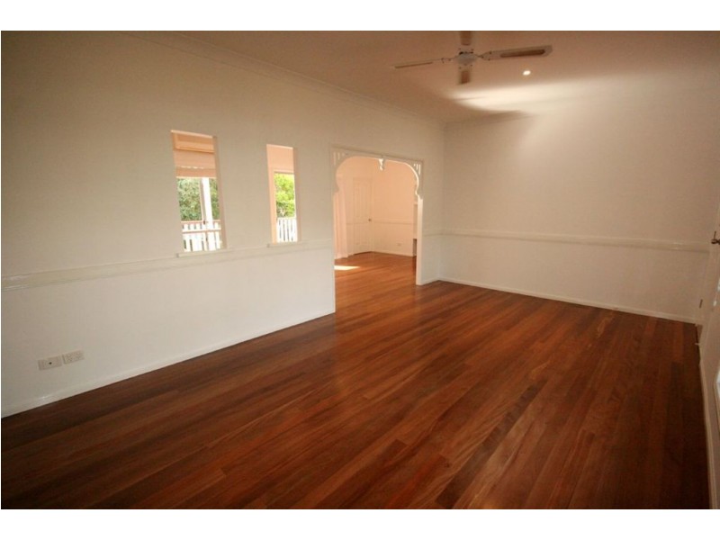 12 Wildlife Road, Jubilee Pocket QLD 4802