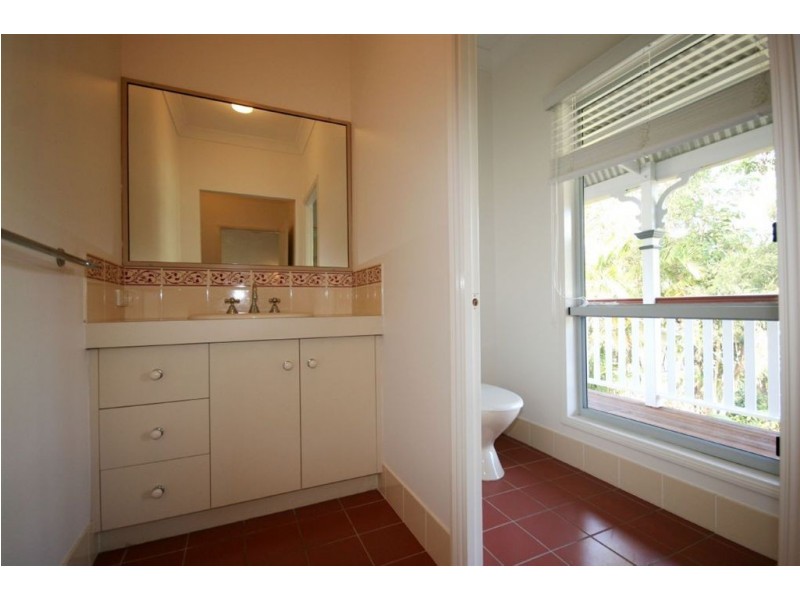 12 Wildlife Road, Jubilee Pocket QLD 4802