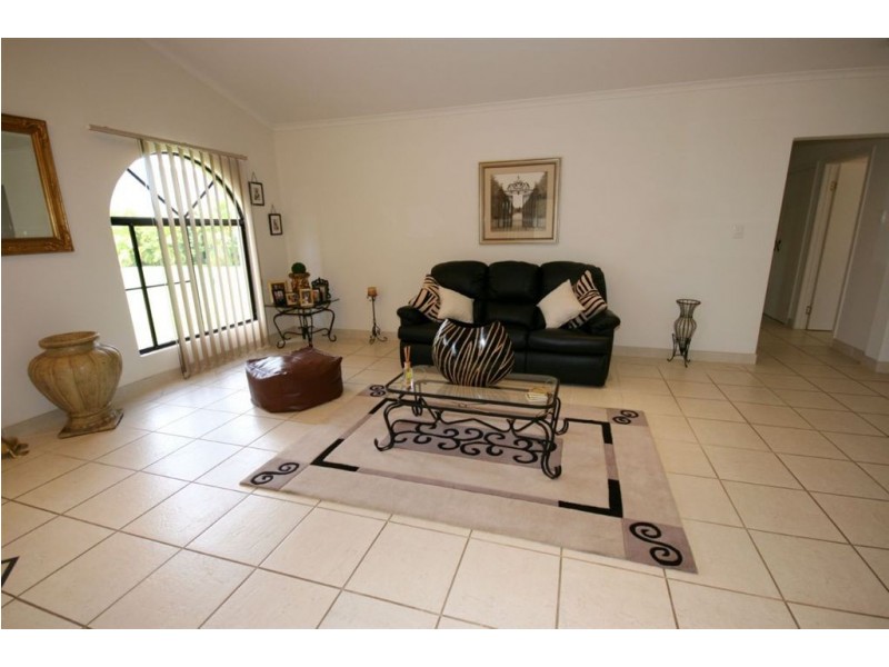 76 Galbraith Park Drive, Cannonvale QLD 4802