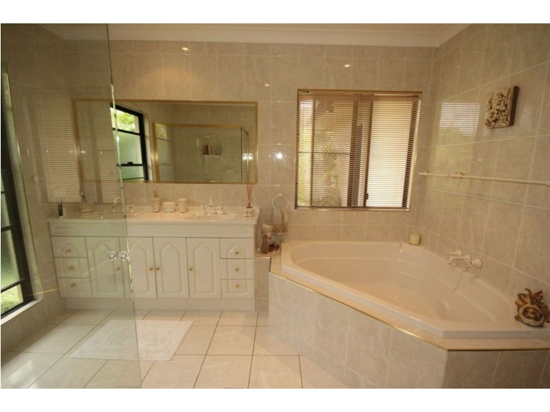 76 Galbraith Park Drive, Cannonvale QLD 4802