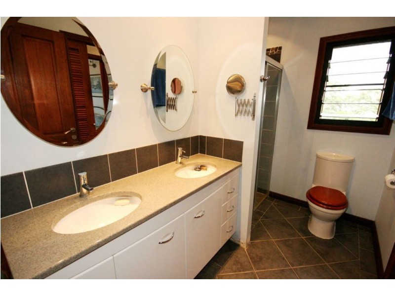 36 Pepperberry Lane, Riordanvale QLD 4800