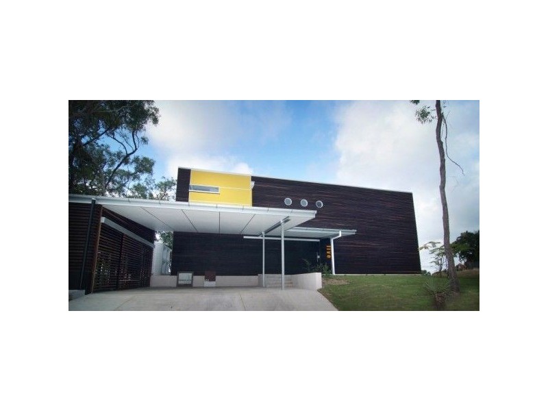 5 Harbour Ave, Shute Harbour QLD 4802