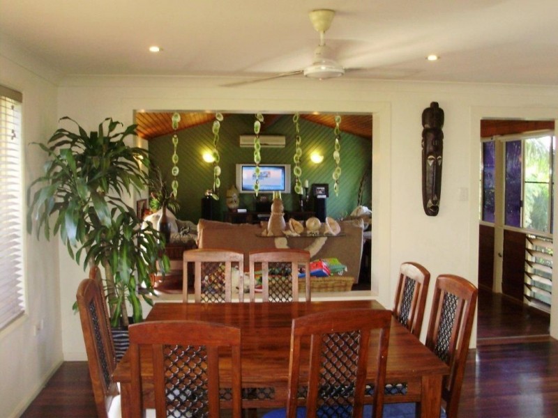 8 Woomerah Avenue, Cannonvale QLD 4802