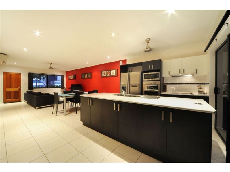 34/25 Abell Road, Cannonvale QLD 4802