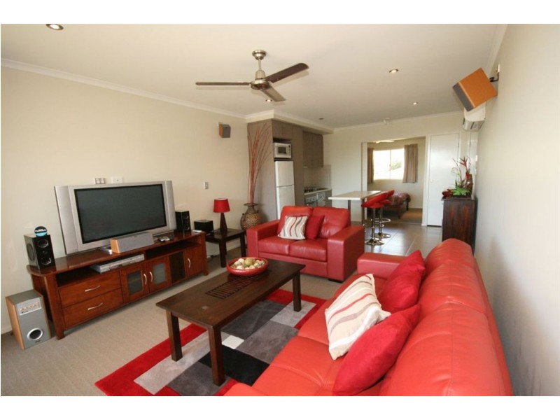 9/14 Waterson Way, Airlie Beach QLD 4802