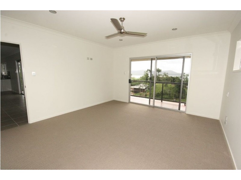 60 Eshelby Drive, Cannonvale QLD 4802