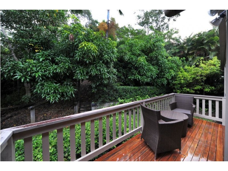 3 Country Road, Cannonvale QLD 4802