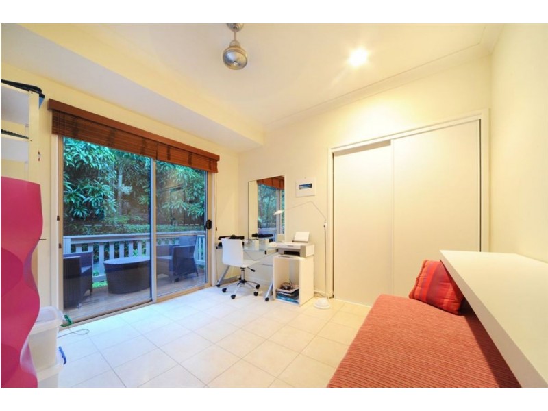 3 Country Road, Cannonvale QLD 4802