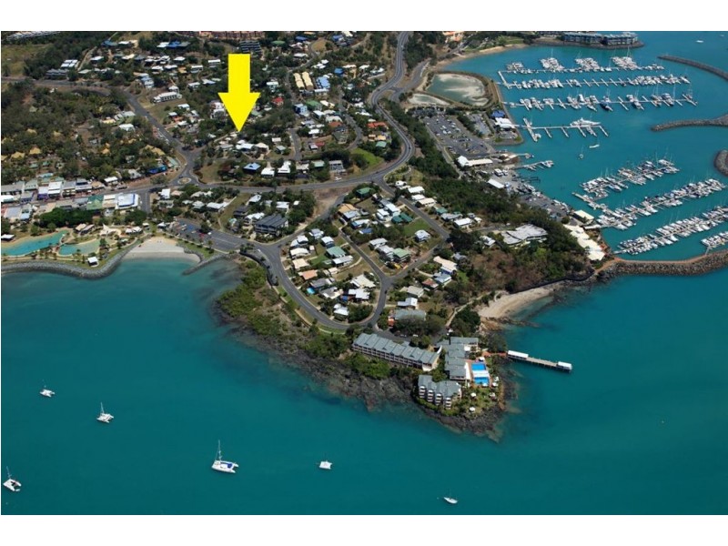 9 Begley Street, Airlie Beach QLD 4802