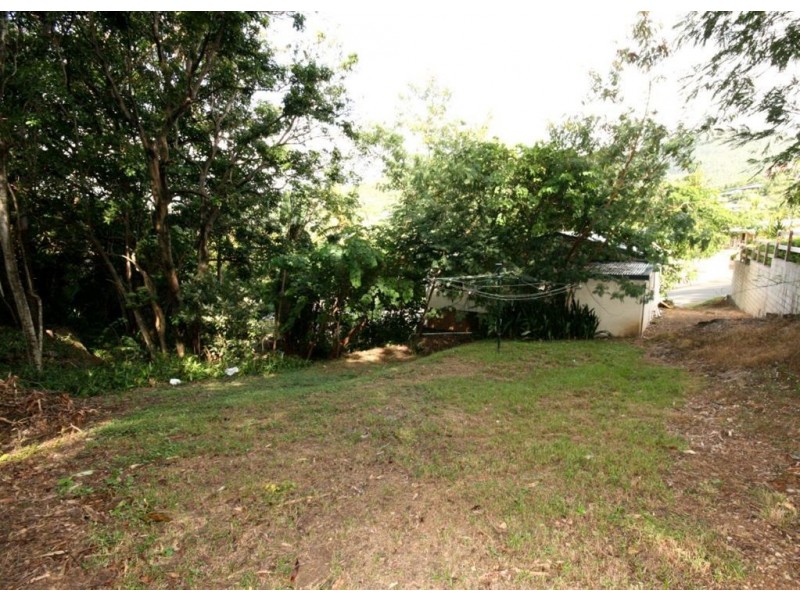 9 Begley Street, Airlie Beach QLD 4802