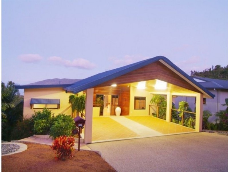 17a Nara Avenue, Airlie Beach QLD 4802