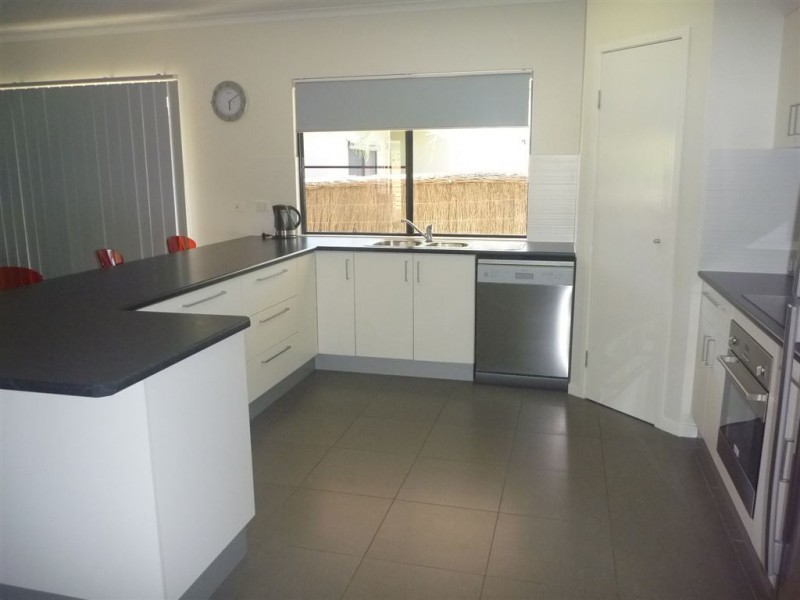 21 Waite Creek Court, Cannonvale QLD 4802