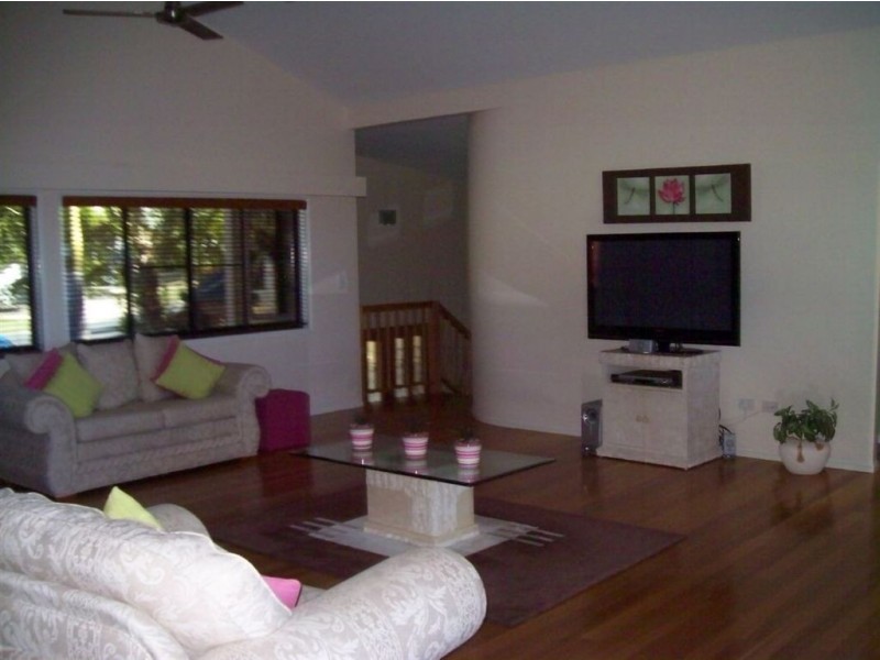 21 Panoramic Court, Cannonvale QLD 4802