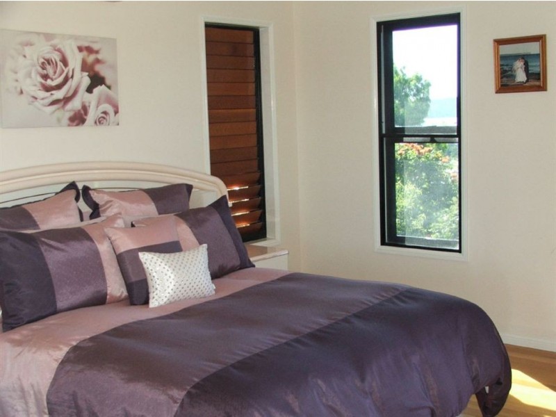 21 Panoramic Court, Cannonvale QLD 4802