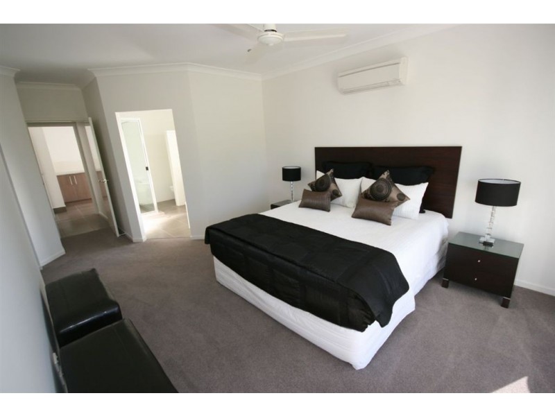 85 Abell Road, Cannonvale QLD 4802