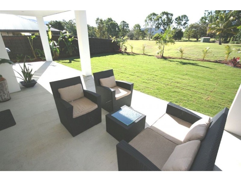 85 Abell Road, Cannonvale QLD 4802