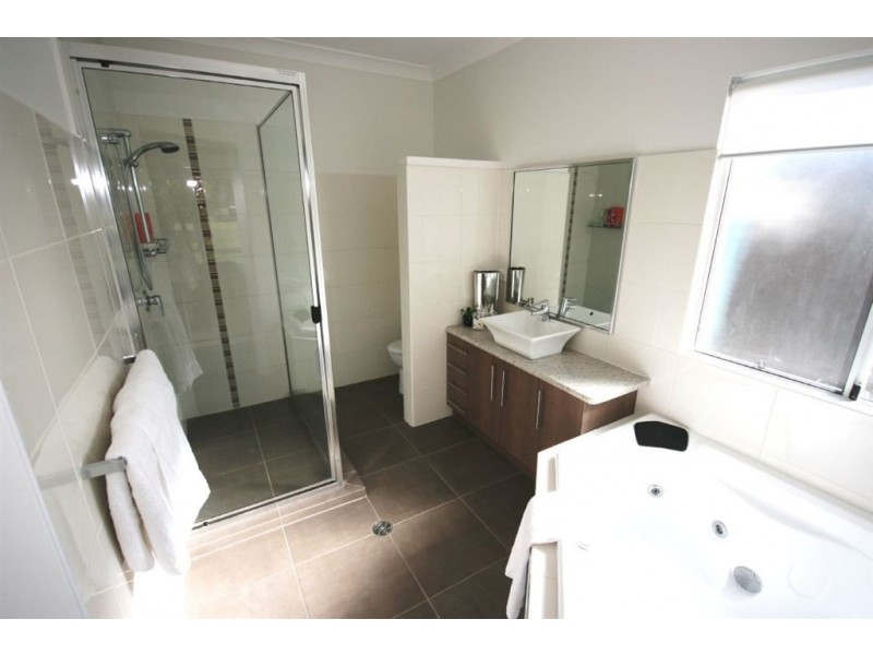 85 Abell Road, Cannonvale QLD 4802