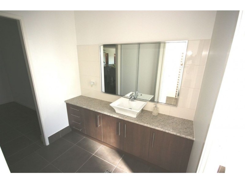 85 Abell Road, Cannonvale QLD 4802