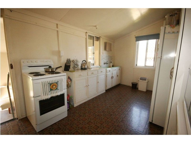 13 Barry Street, Proserpine QLD 4800