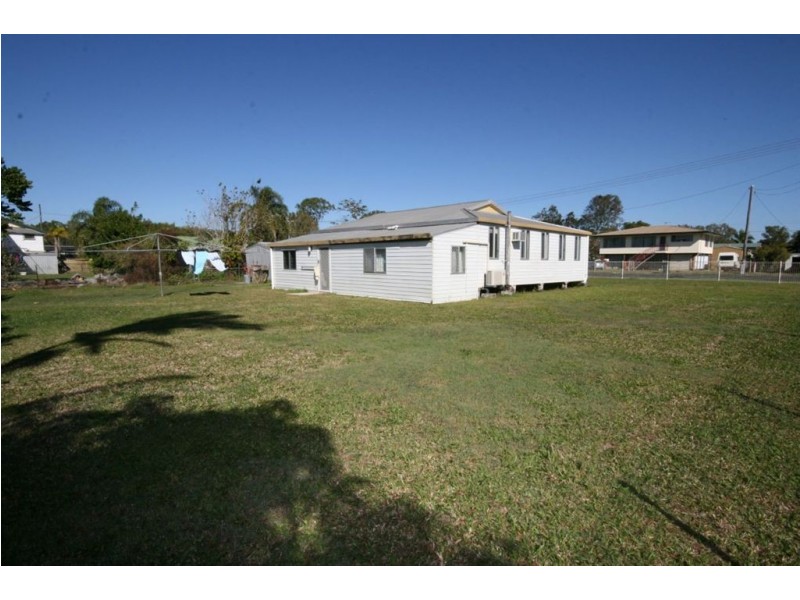 13 Barry Street, Proserpine QLD 4800
