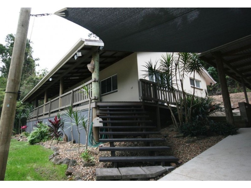 71 Pringle Road, Cannonvale QLD 4802