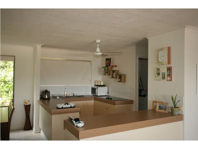 132/4 Eshelby Drive, Cannonvale QLD 4802