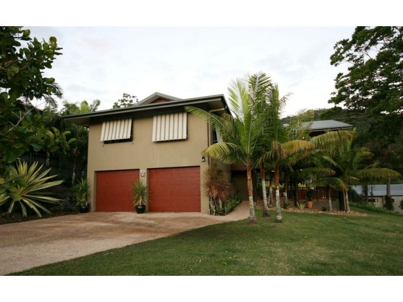 3 Golf Views Court, Cannonvale QLD 4802