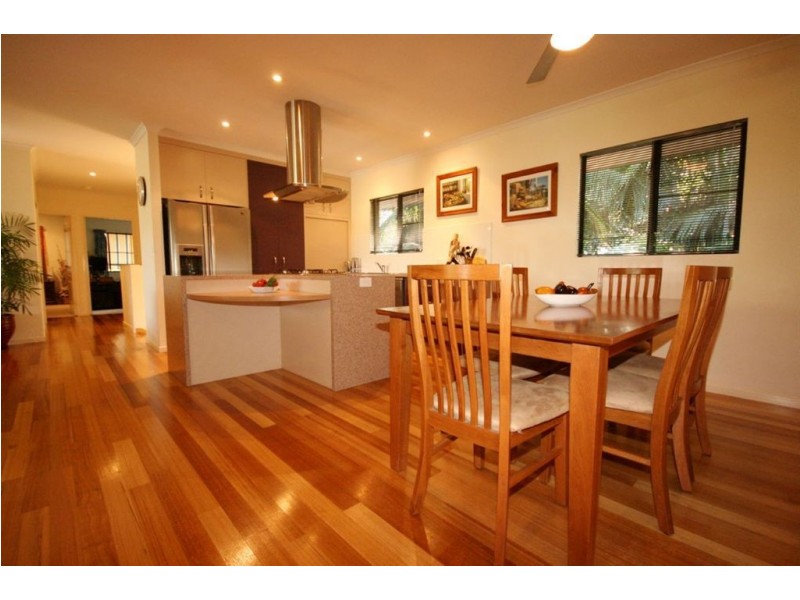 3 Golf Views Court, Cannonvale QLD 4802