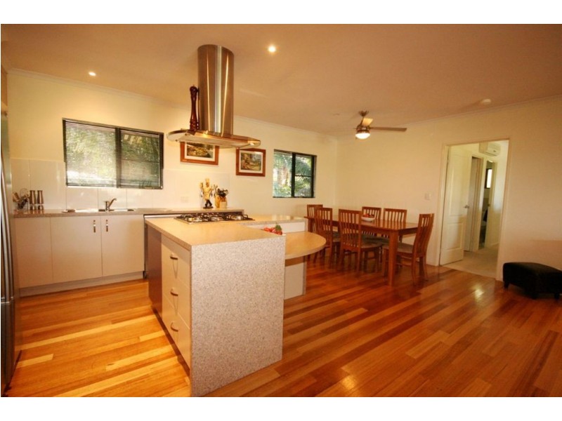 3 Golf Views Court, Cannonvale QLD 4802