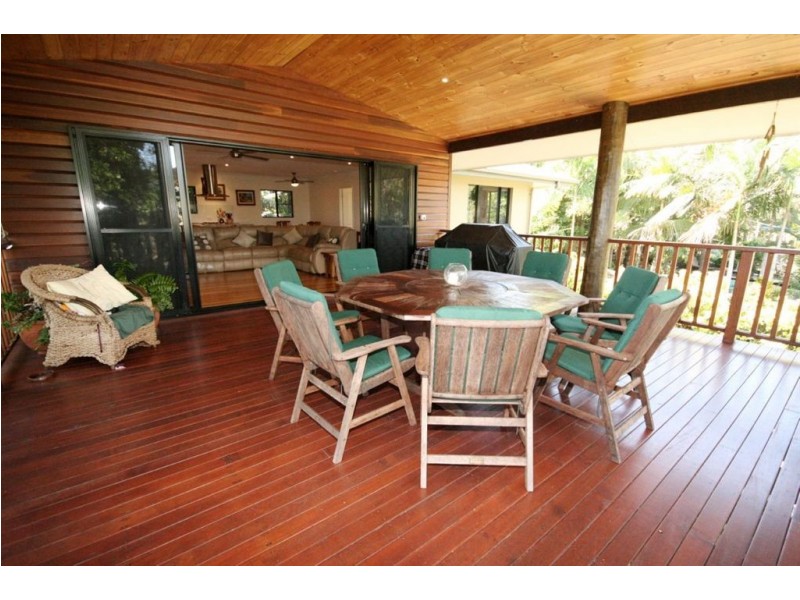 3 Golf Views Court, Cannonvale QLD 4802
