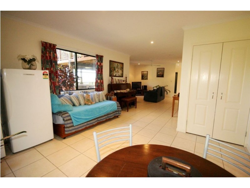 3 Golf Views Court, Cannonvale QLD 4802
