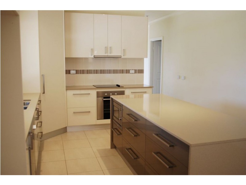 12 Armada Crescent, Jubilee Pocket QLD 4802
