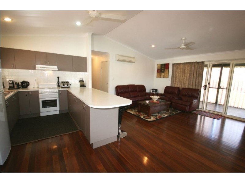 22 Kingfisher Terrace, Jubilee Pocket QLD 4802