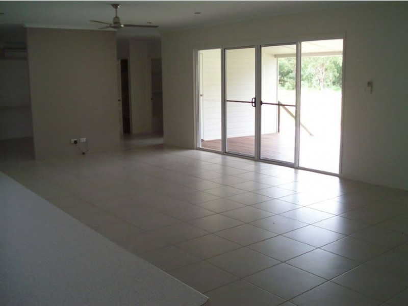 53 Abell Road, Cannonvale QLD 4802