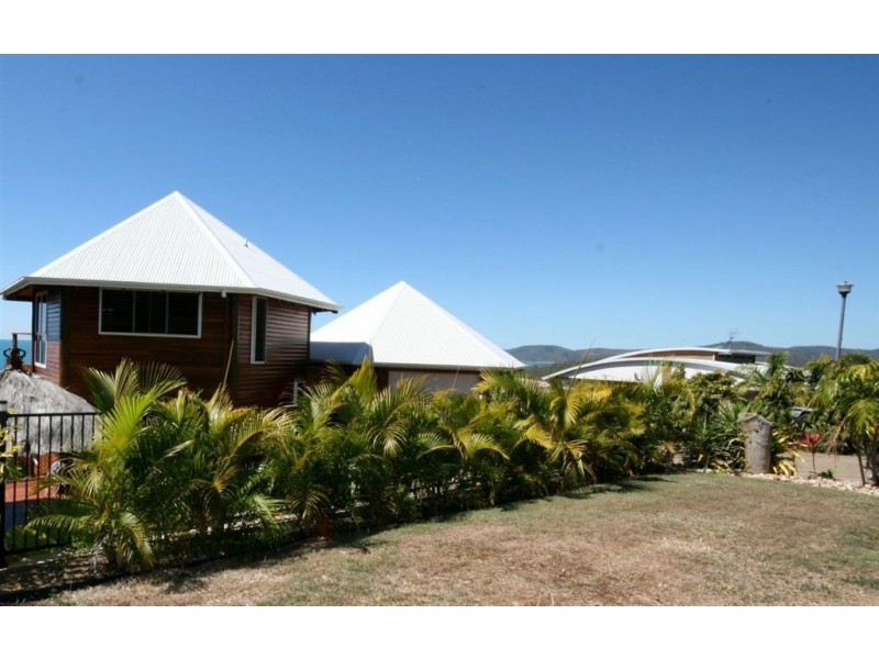 3 Blackcurrent Drive, Hideaway Bay QLD 4800
