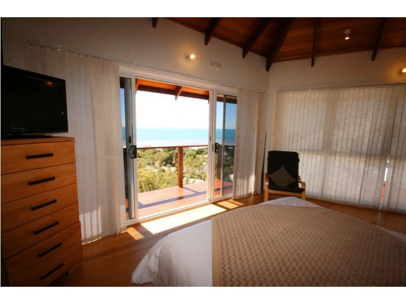 3 Blackcurrent Drive, Hideaway Bay QLD 4800