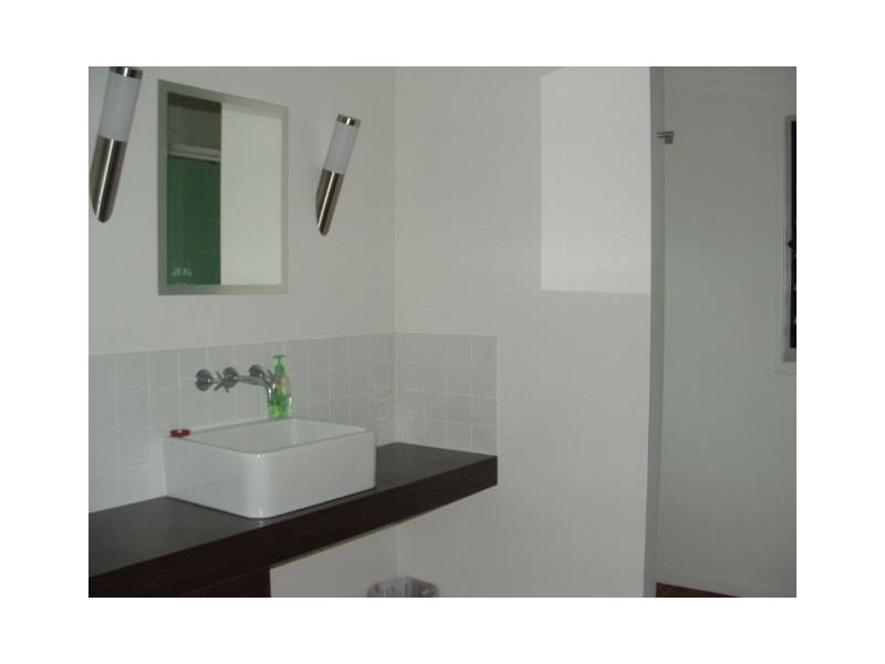 122 Mandalay Road, Jubilee Pocket QLD 4802