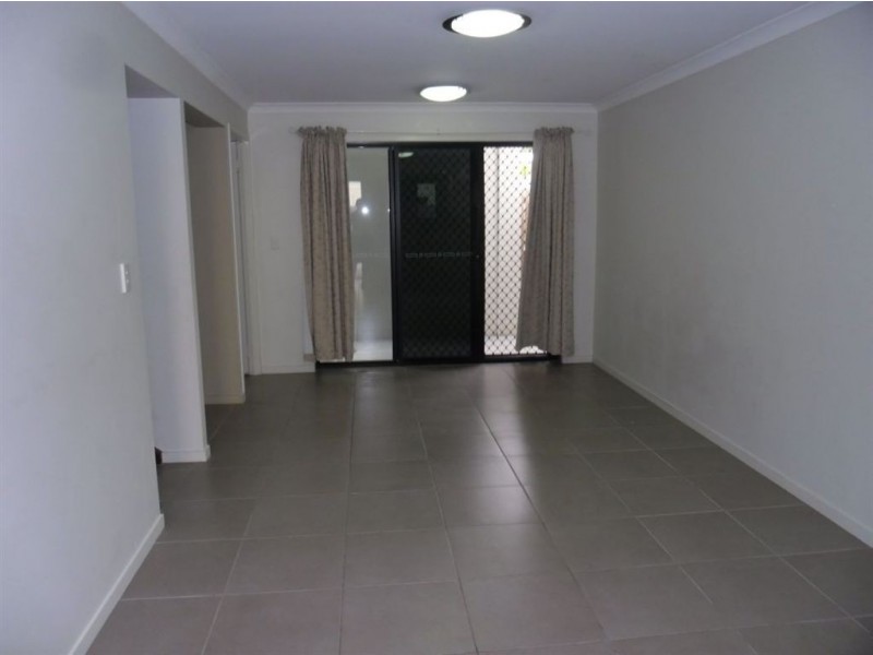 2/16 Schnapper Street, Cannonvale QLD 4802