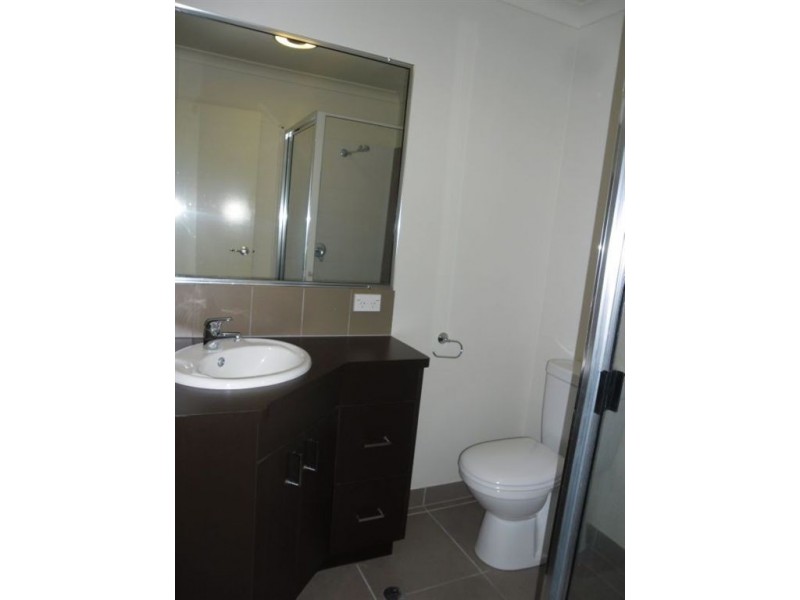 2/16 Schnapper Street, Cannonvale QLD 4802