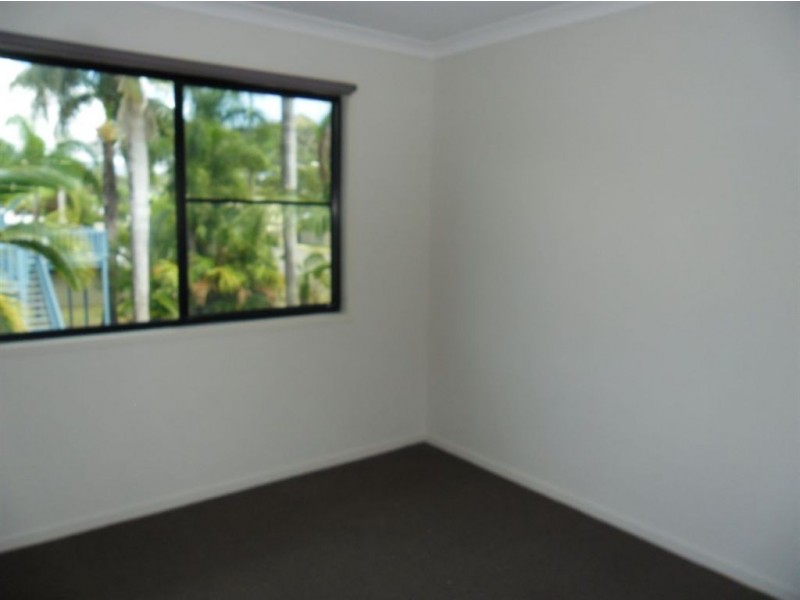 2/16 Schnapper Street, Cannonvale QLD 4802