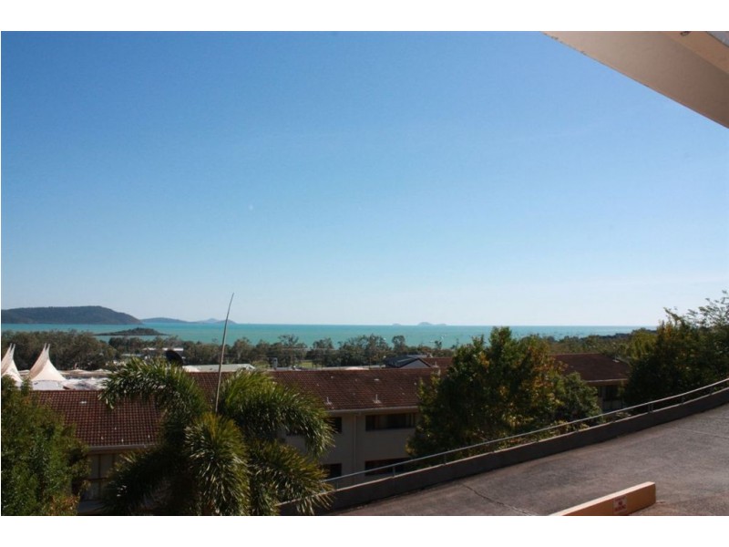 120/2 Eshelby Drive, Cannonvale QLD 4802