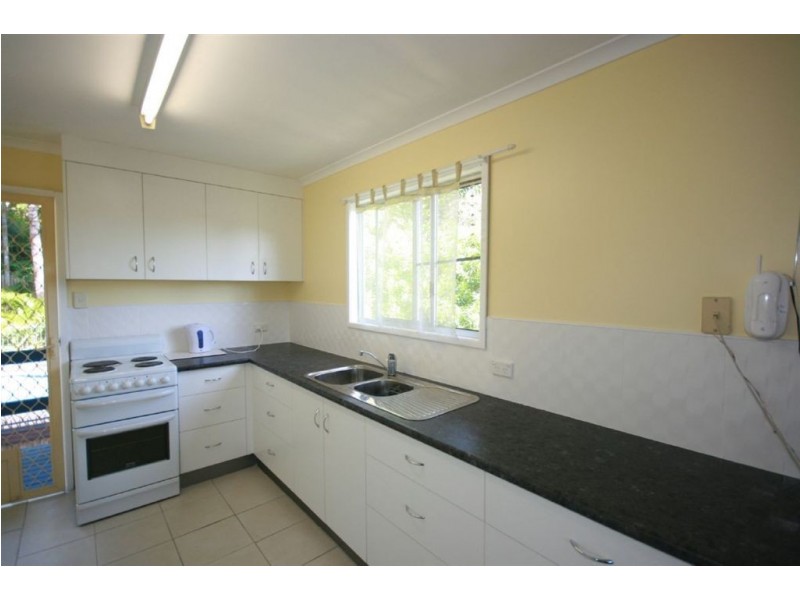 15 Wambiri Street, Cannonvale QLD 4802