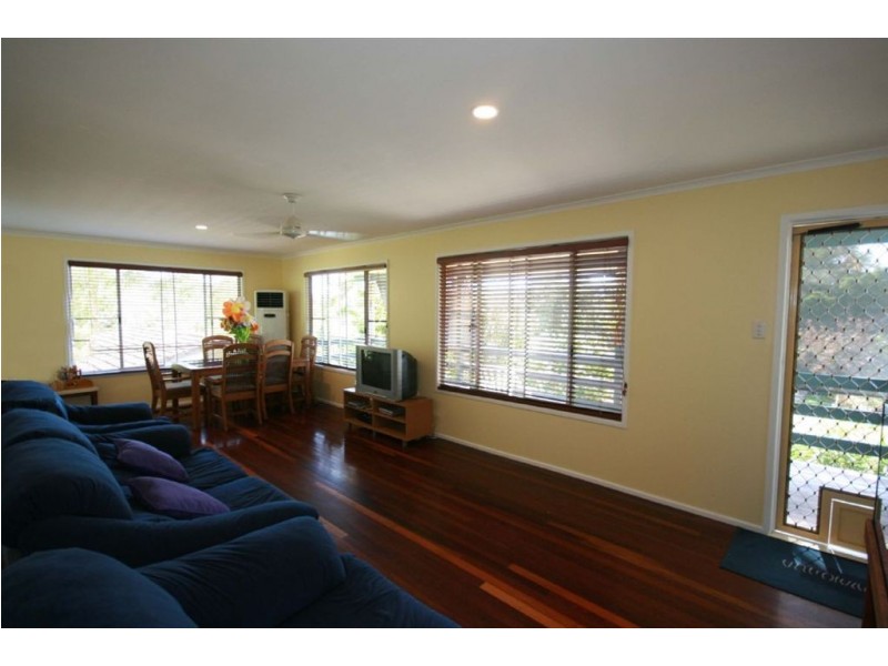 15 Wambiri Street, Cannonvale QLD 4802